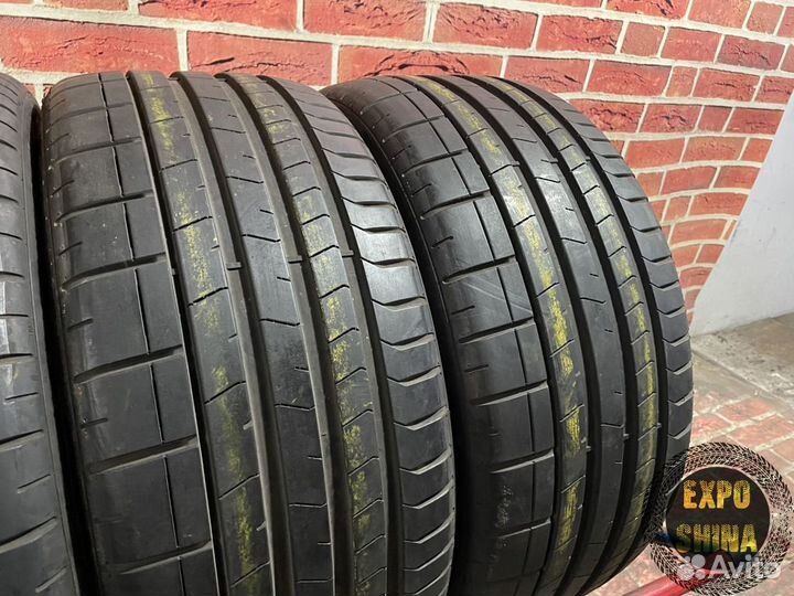 Pirelli P Zero PZ4 305/30 R20 и 245/35 R20