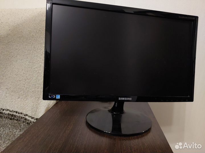 Монитор Samsung s20b300