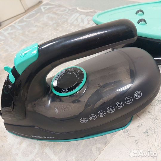 Утюг беспроводной