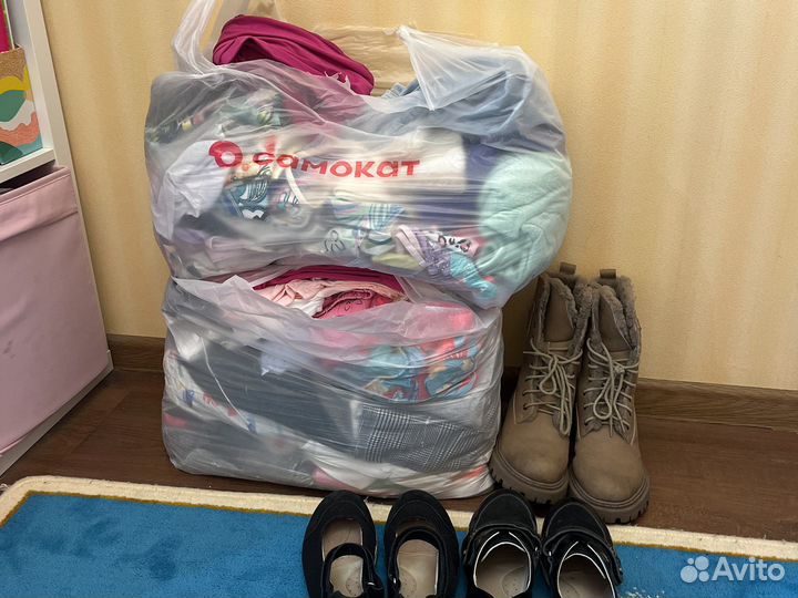 Одежда для девочки пакетом 9-11 лет