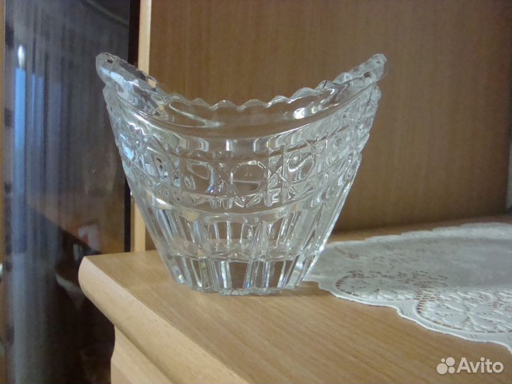 Хрустальная конфетница