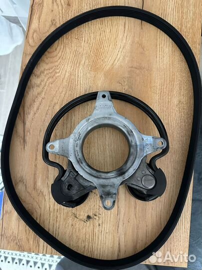 Натяжитель ремня VAG audi 06N903133 45tfsi (audi A