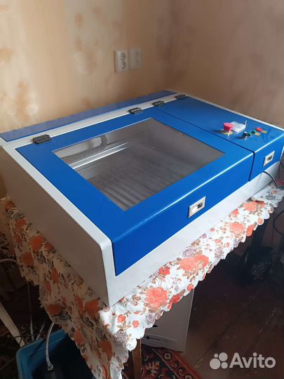 Лазерный гравировальный станок