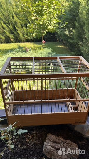 Клетка для птиц из дерева
