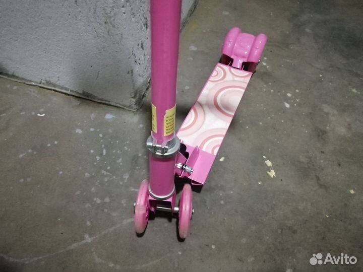 Самокат железный 4 колеса