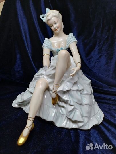 Бронь.Статуэтка балерина ГДР