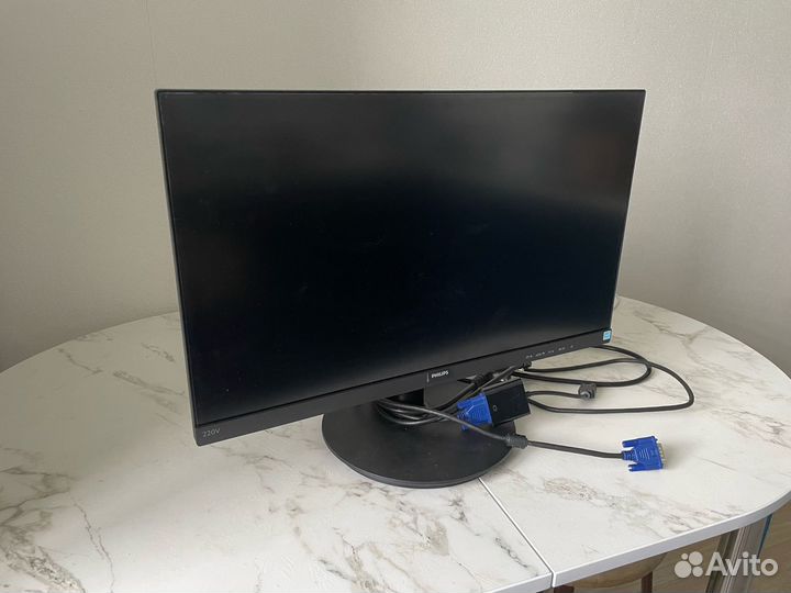 Full-HD Монитор Philips 220V8L (21.5, 60 Ghz)