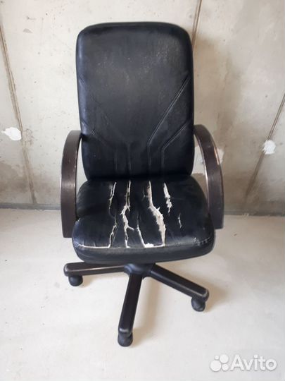 Компьютерное кресло