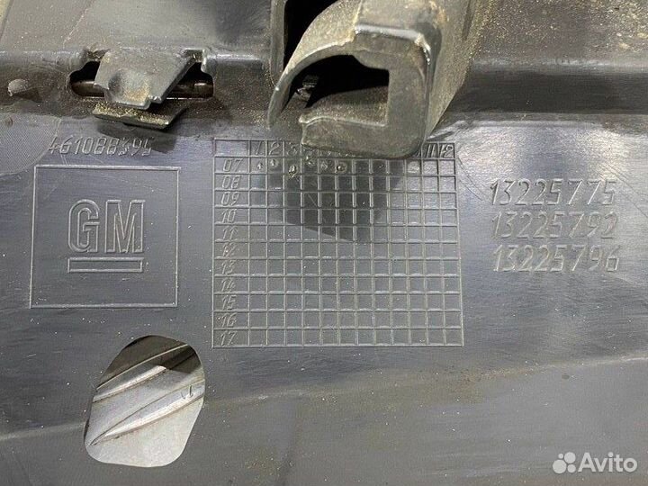 Решетка радиатора Opel Astra H 1.8 Z18XER 2008