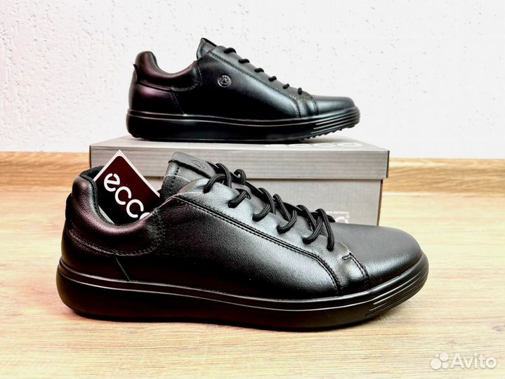 Кроссовки Ecco легкие