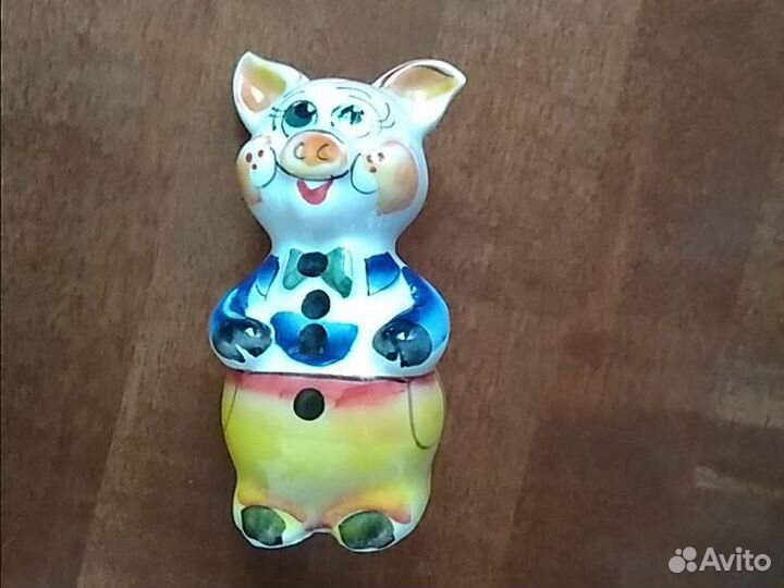 Фигурка хрюшки