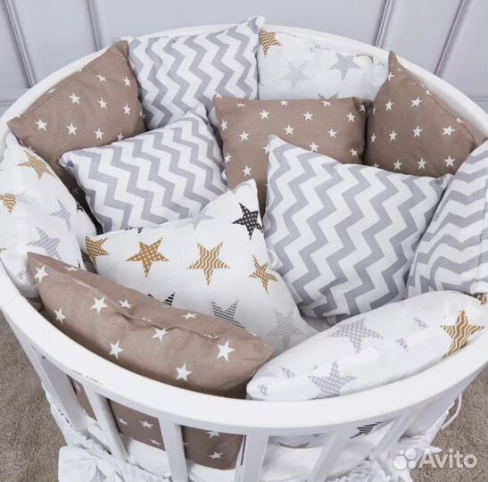 Бортики подушки в кроватку новорожденного