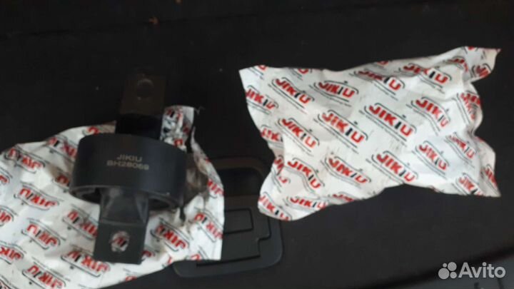 Продам новые сайлентблоки Honda Civic от 1996г