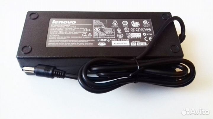 Блок питания Lenovo 20v 6.75a 135w 5.5 x 2.5mm