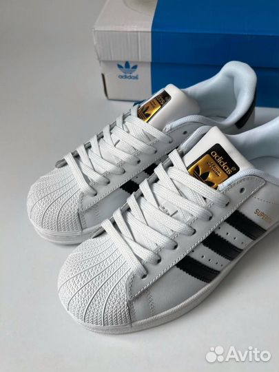 Adidas superstar