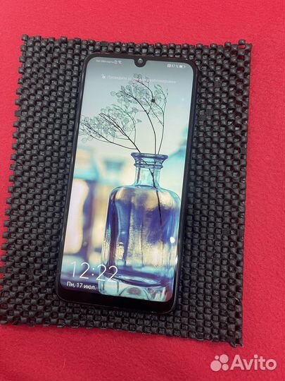 Телефон Huawei P Smart 2019