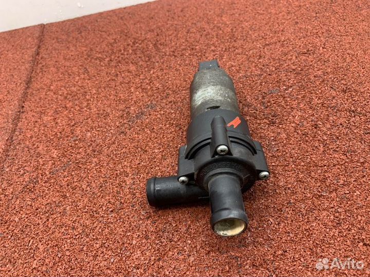 Насос (помпа) Ford Transit 8 MK8 2014- BUS 125Л.С