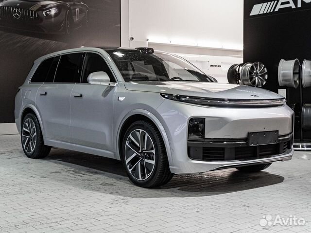Новый LiXiang L9 1.5 AT, 2023, цена 9250000 руб.