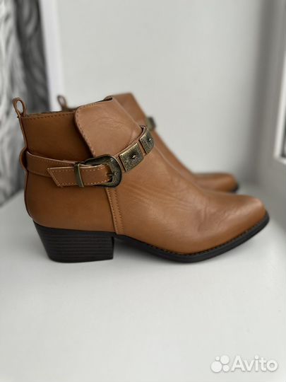 Ботинки женские осенние р38