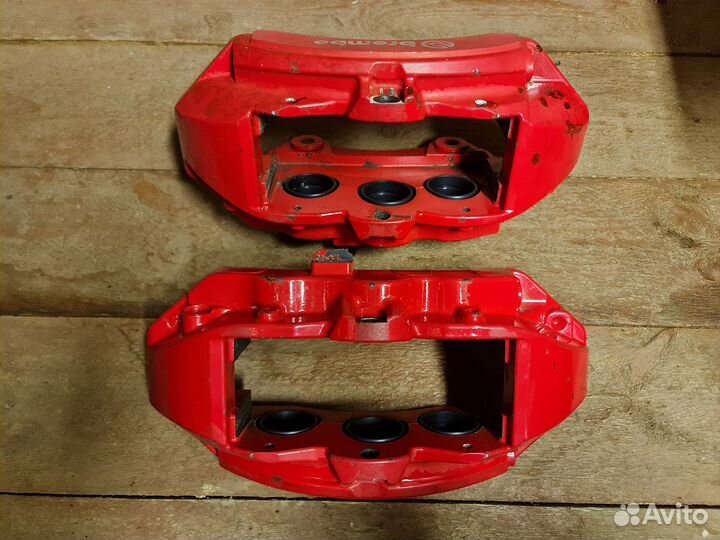 Комплект передних суппортов Brembo Jeep/Dodge SRT