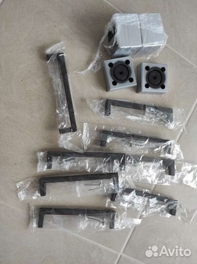 Ручки мебельные, опора мебельная