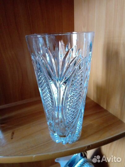 Хрустальная ваза