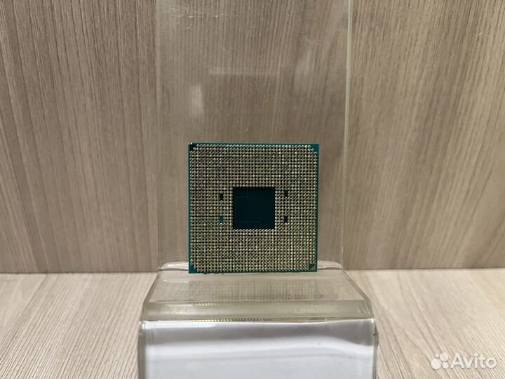 Процессор AM4 AMD Ryzen 5 PRO 2400GE