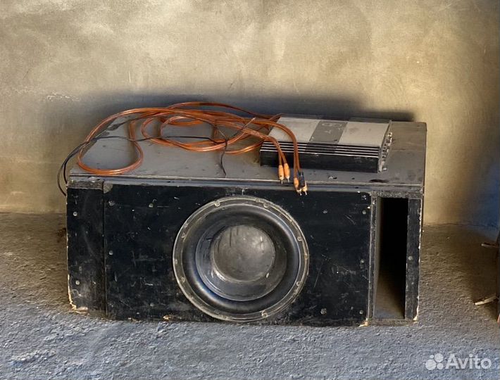 Сабвуфер с усилителем