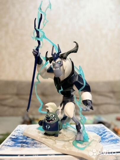 Король Шторм из My Little Pony