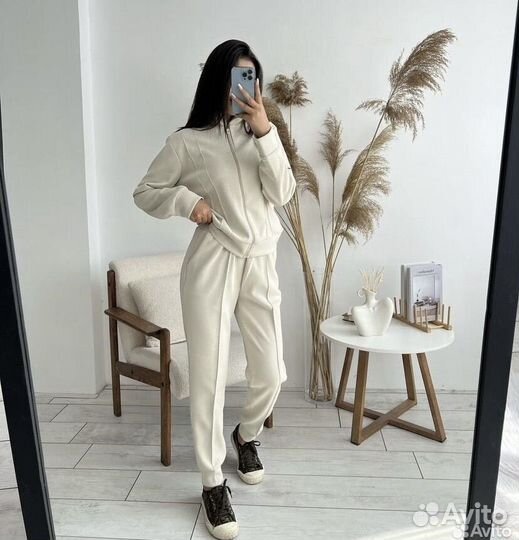 Костюм брючный