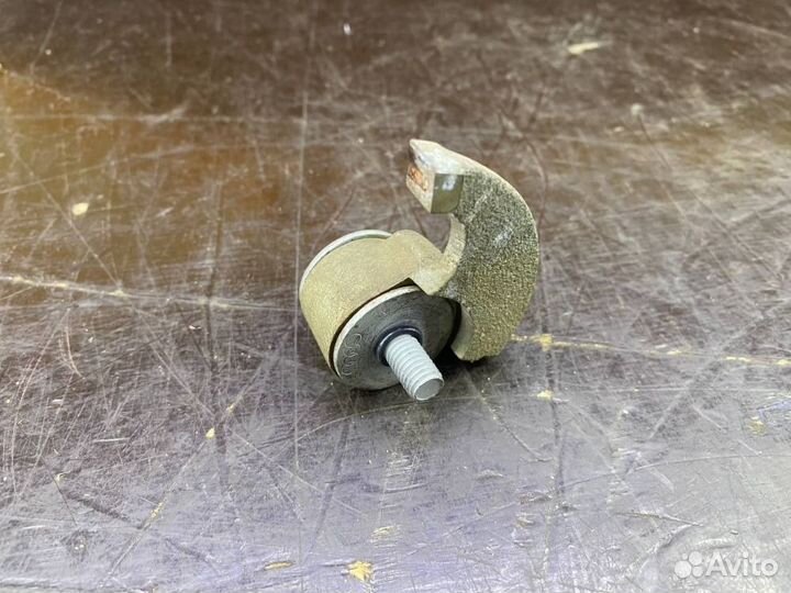 Рычаг натяжителя грм VAG BES ARE 7781