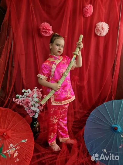 Китайские вьетнамские азиатские костюмы