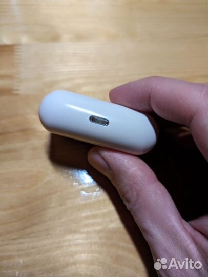 Беспроводные наушники apple airpods (паль)