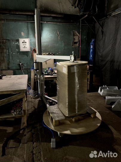 Вертикальный стрейч упаковщик Komfort 