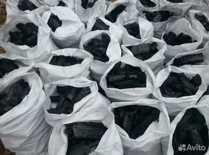 Уголь древесный в мешках