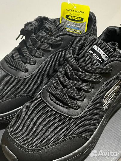 Кроссовки Skechers размер 38