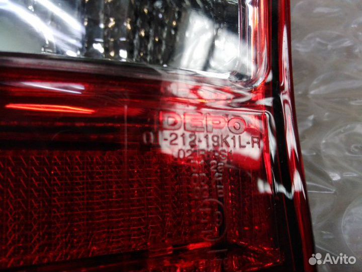 Фонарь задний левый Toyota Hilux 2005 - 2015