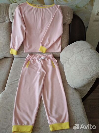 Костюм спортивный