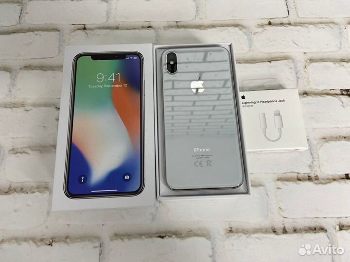 iPhone X, 256 ГБ