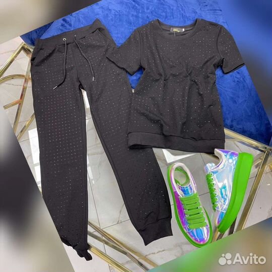 Костюм спортивный