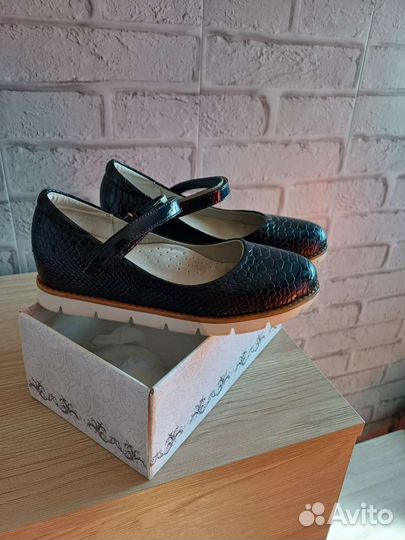 Туфли для девочки