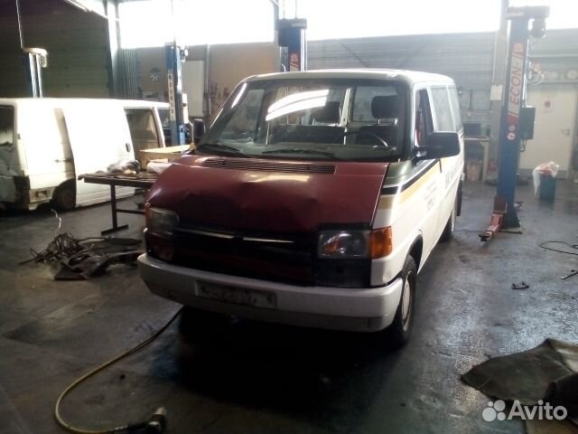 Разбор на запчасти Volkswagen Transporter 4