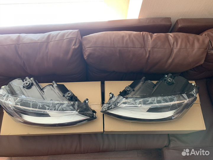Фара левая правая Volkswagen Jetta 11-14