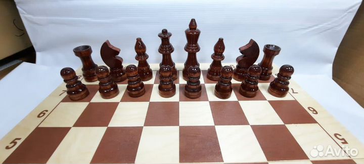 Шахматы деревянные большие с доской 47 см