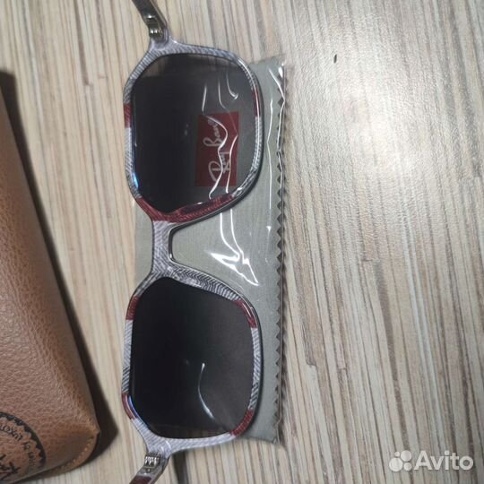 Солнцезащитные очки ray ban