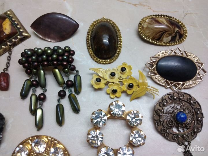 Броши, кулоны времён СССР. Винтаж.Янтарь
