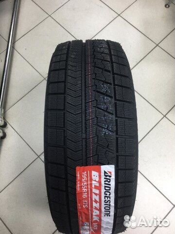 Bridgestone Blizzak VRX 195/55 R16