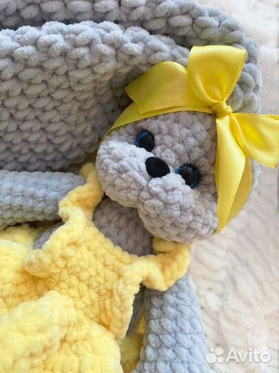 Заяц зайка вязаная ручной работы с метрикой