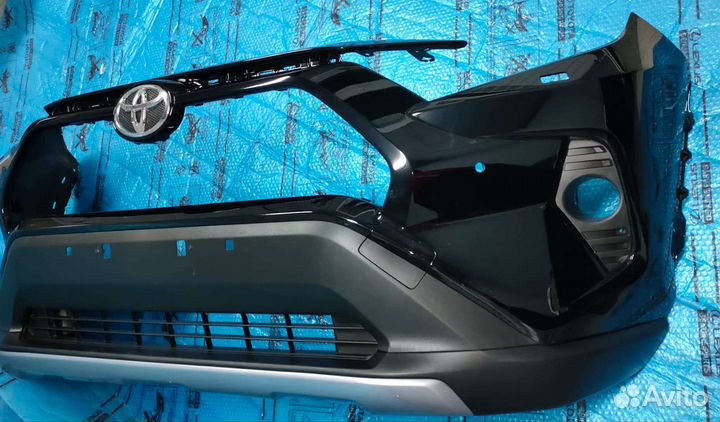 Передний бампер Тойота рав 4 -5 без дефектов 19-24