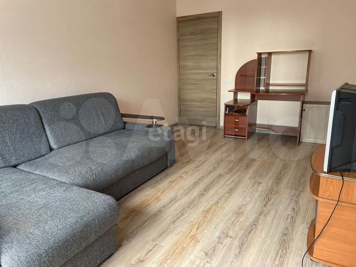 2-к. квартира, 59,2 м², 6/17 эт.